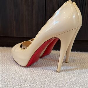 Christian Louboutin Cream High Heels with Red Soles